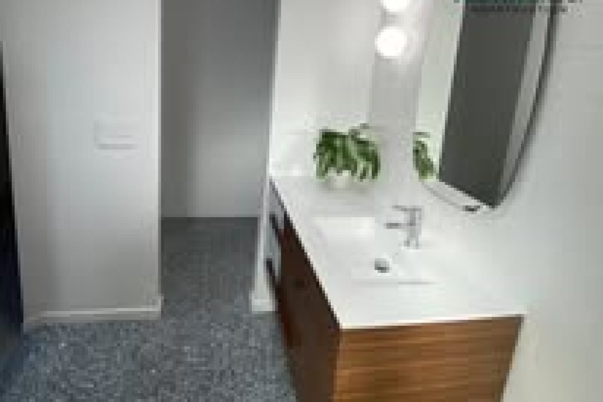 alpha  group construction,Gilroy